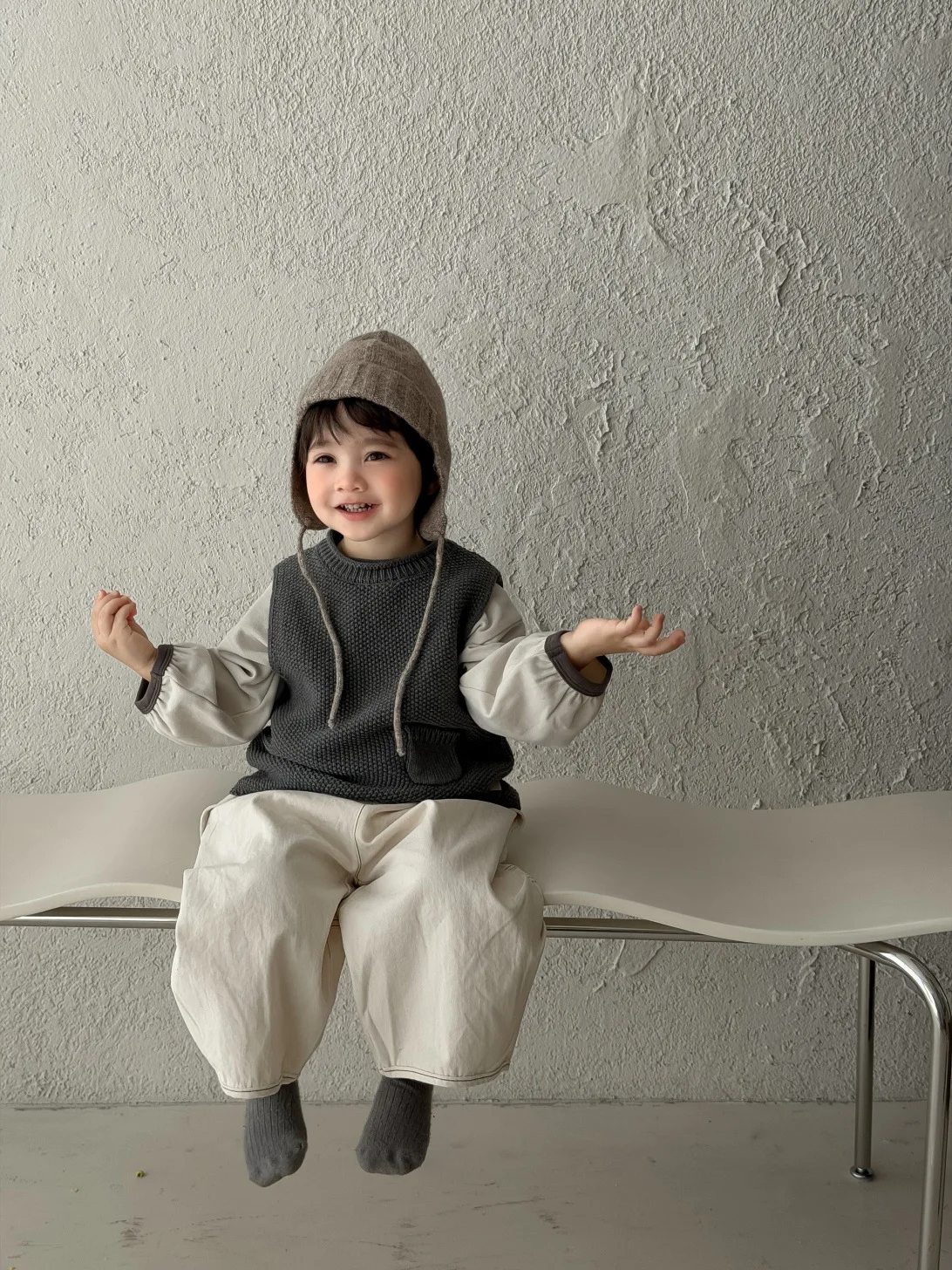 2026 Autumn New Baby Sleeveless Knitted Vest Boys Casual Sweater Coat Cotton Girls Solid Loose Vest Infant Clothes