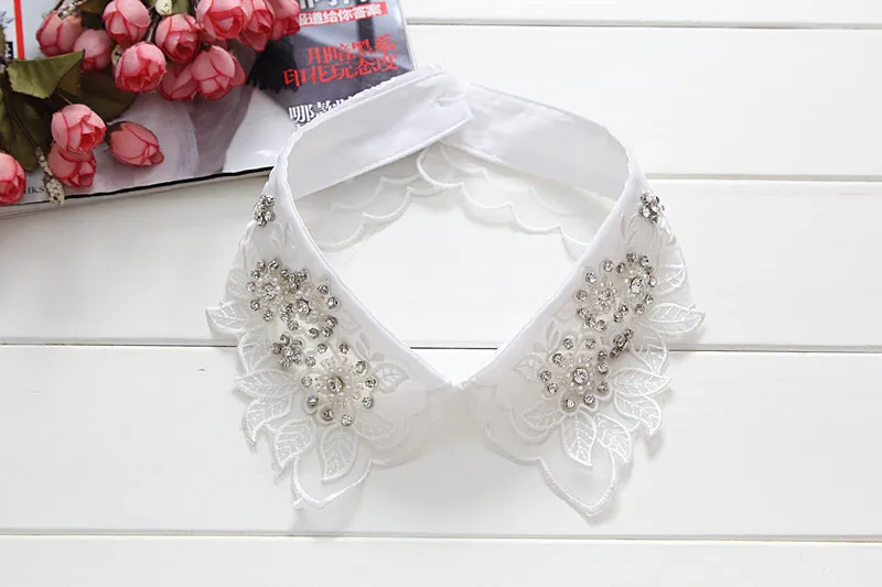 Women's Korean Style Faux Collar Shirt Four Leaf Flower Elegant Fashion Versatile Accessory