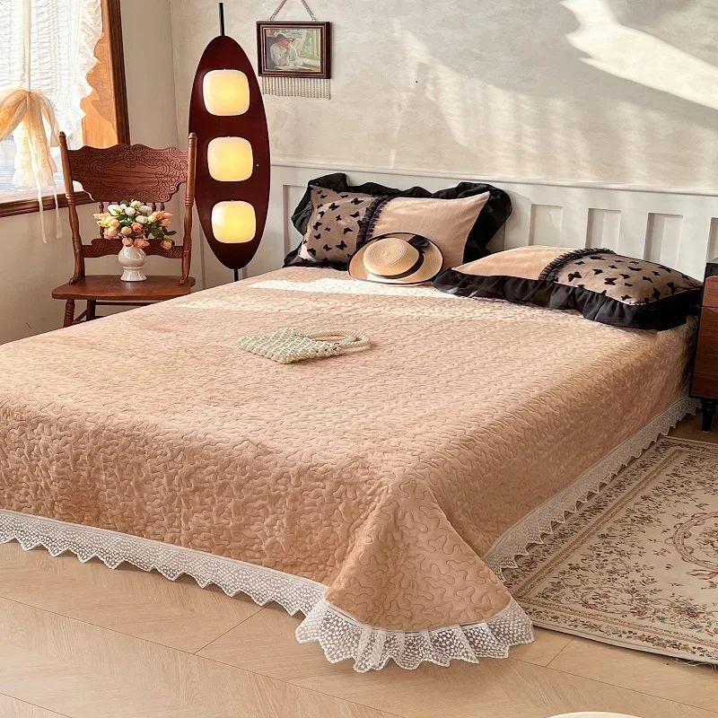 Solid color thickened milk fleece butterfly lace bed cover lace padded bed cover three-piece coral fleece