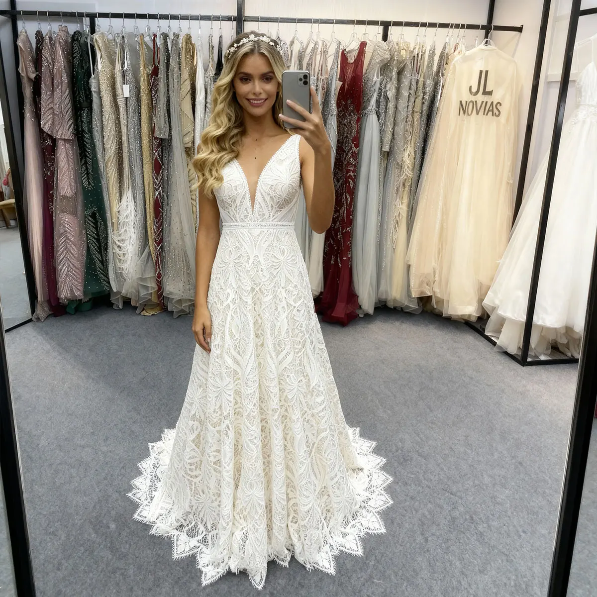 

Elegant Lace V Neck Backless Wedding Dress With Train A Line Ball Gown For Women Long Bridal Party Gown Vestidos Novia