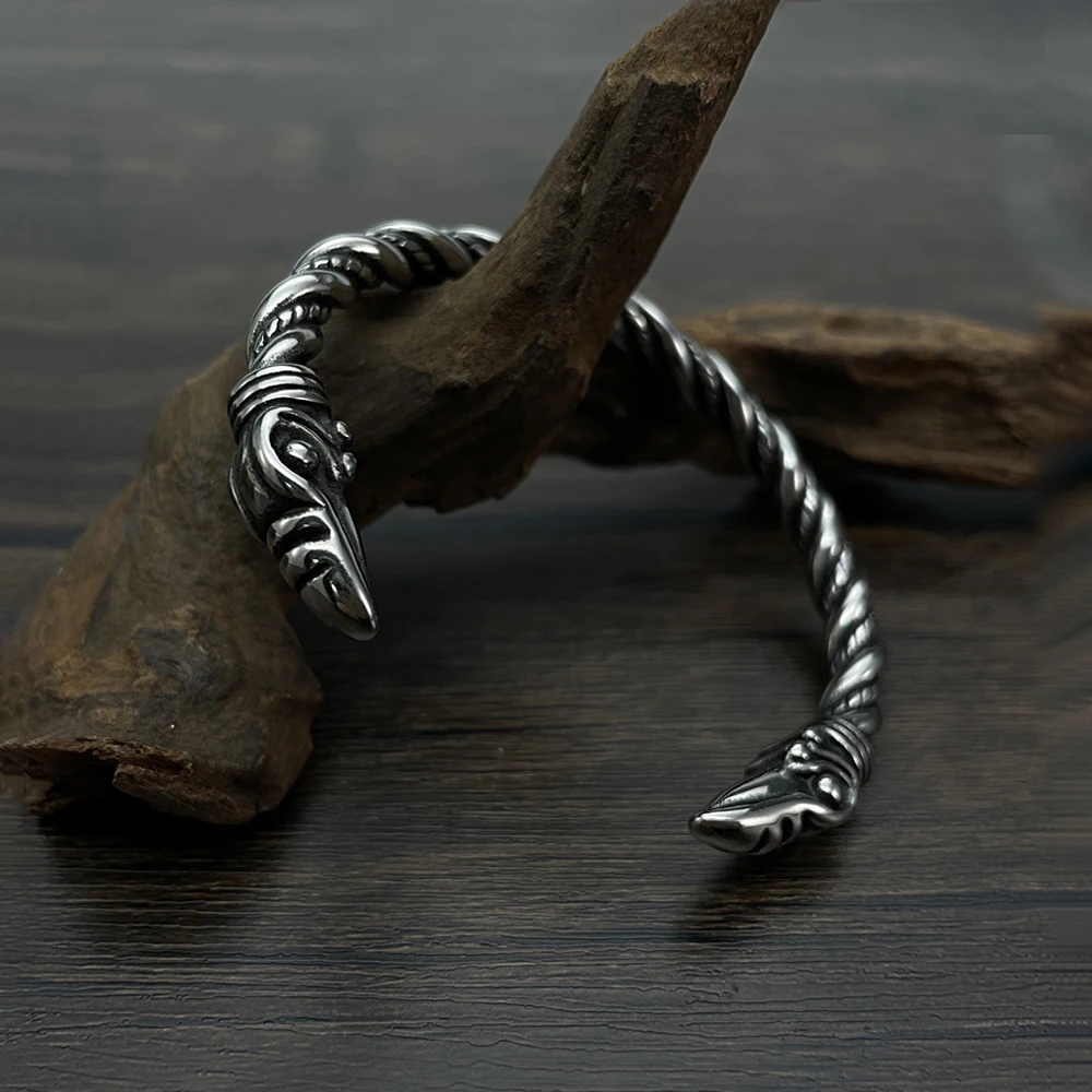 Vintage Viking Eagle Head Bracelet for Men Punk Domineering Stainless Steel Open Bracelet Fashion Amulet Jewelry Gifts Wholesale