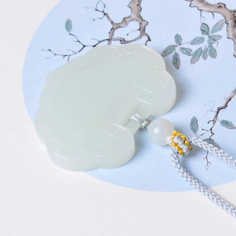 Suet White Jade Ping Un lucchetto Ruyi