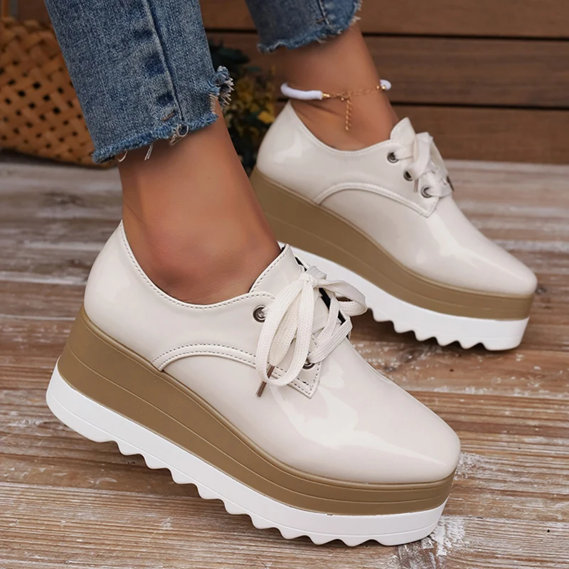 2024 New Patent Leather Thick Bottom Brogue Shoes for Woman Women Plus Size Lace Up Flats Woman Chunky Platform Oxford Shoes 42