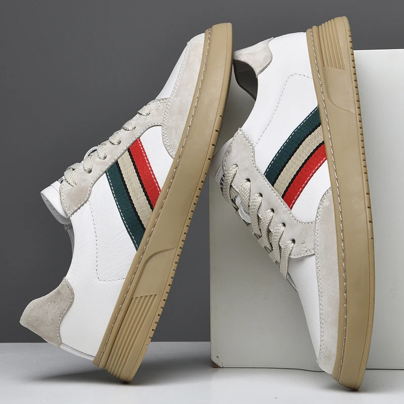 أفضل أحذية Old Money Shoes لرجال الأعمال والراغبين في الظهور بأسلوب فاخر