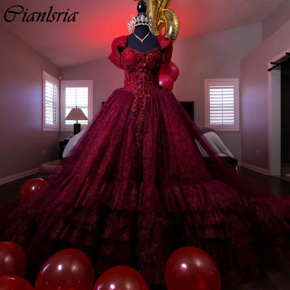 Vestido De baile De encaje con apliques De cuentas Rojas, quinceañera, hombros descubiertos, corsé escalonado, 15 Años