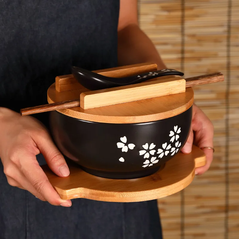 Japanese Style Rice Noodle Bowl with Lid Spoon and Chopstick Kitchen Tableware Ceramic Salad Soup Bowl Food Container Dinnerware