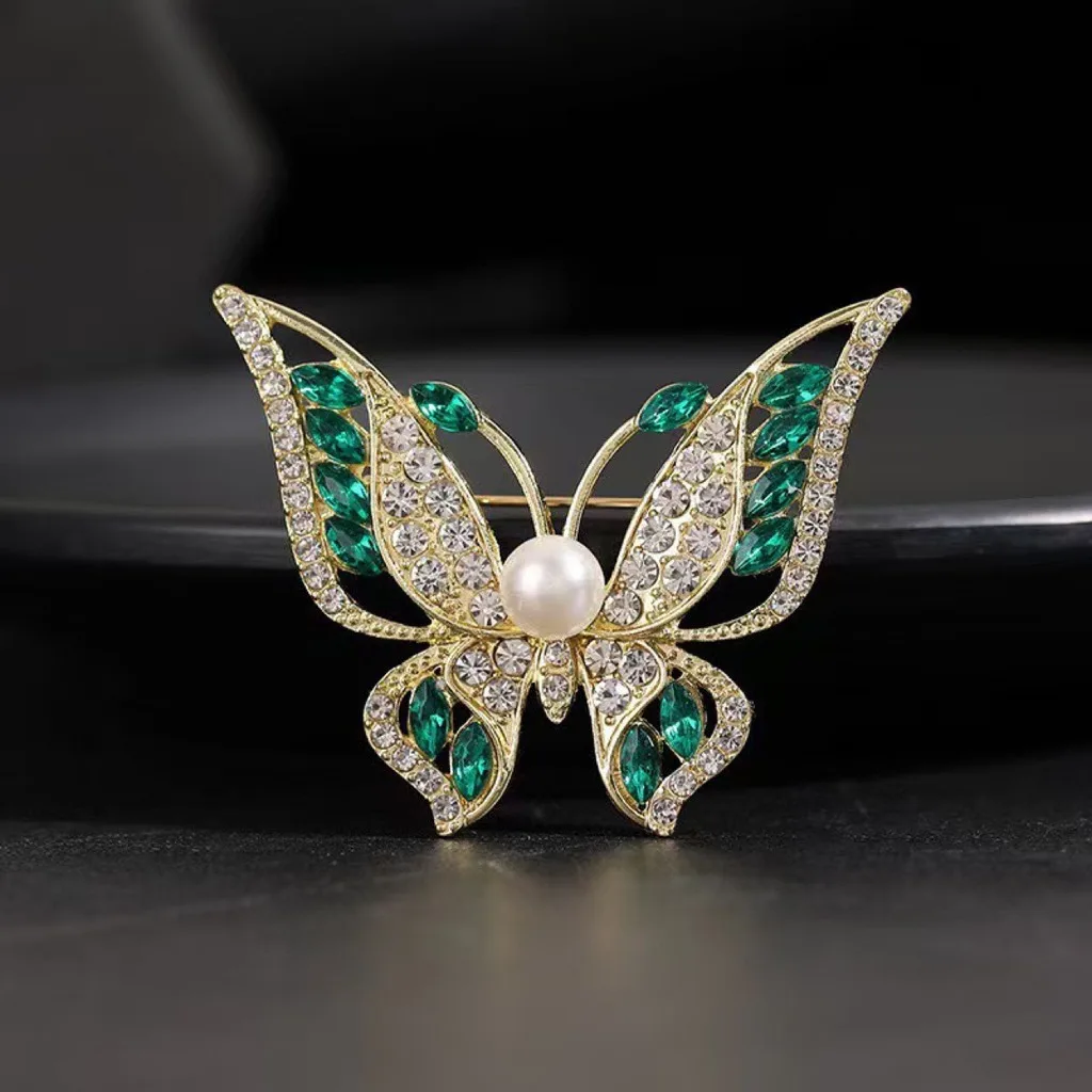 Faux Pearl Brooch Sweet Green Butterfly Brooch Alloy Brooch Vivid For Cardigans Anti-Exposure Garment Decoration