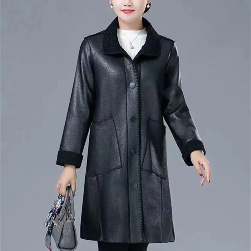 2025 Capispalla femminile in ecopelle patchwork Primavera Autunno Donna Per il tempo libero Cappotto in pelle PU Retro Lady Giacca in pelle di grandi dimensioni 5XL