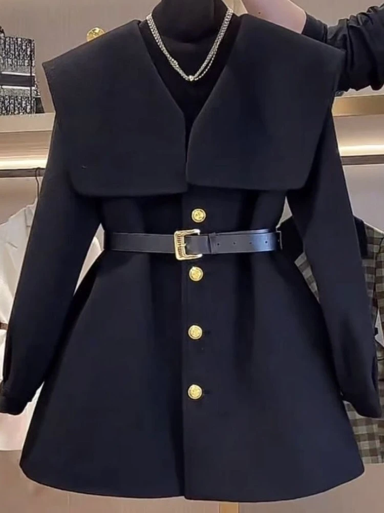 

Winter New 2025 France Vintage Lapel Wool Overcoat Woman Elegant Button Belt Thicken Jackets Retro Chic Solid Loose Warm Coat