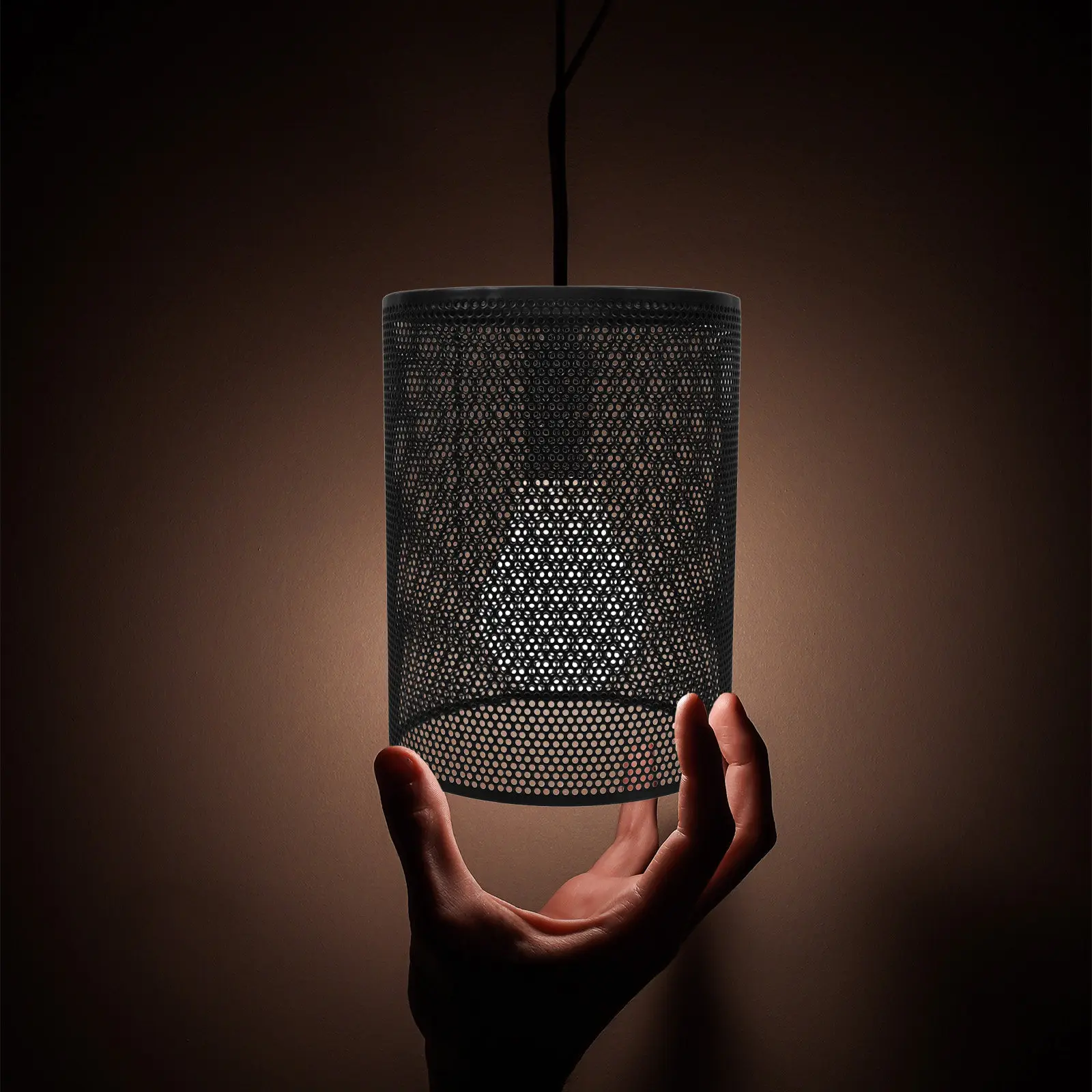 

Industrial Metal Cage Lampshade Hollow Wire Design for E27 Bulb Pendant Light Cover Replacement Modern Home Decor Lighting