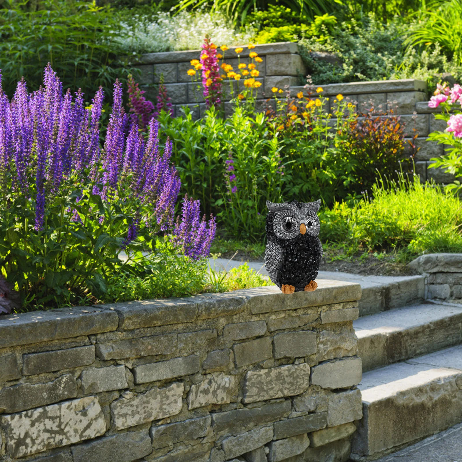 

Resin Solar Owl Statue Waterproof Outdoor Garden Sculpture Lawn Ornament Solar Powered Owl Decoration for Yard Patio