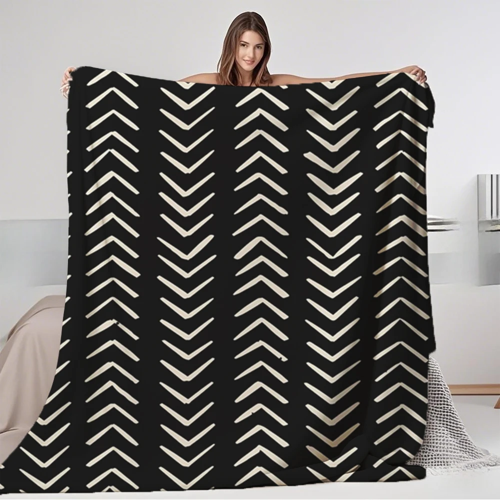 

Elegant Comfort Flannel Bed Blanket Black Arrow Pattern Comforter Coverlet With Durable Hypoallergenic Blankets For Campers