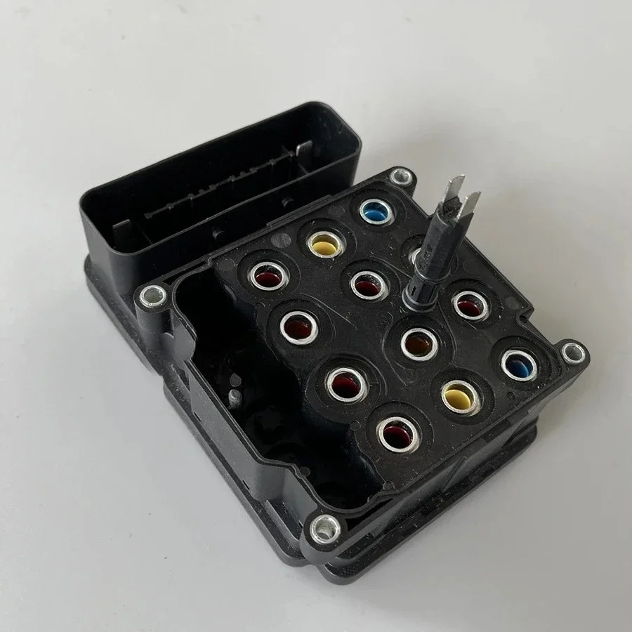05142251AA Original Anti-lock Brake System Module For Chrysler Caravan/voyager Voyager Caravan Town&country 2005-2010