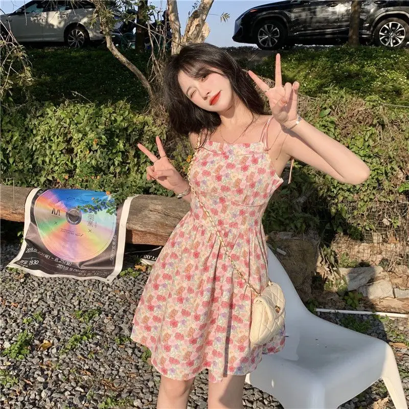 ดอกไม้พิมพ์กระโปรงผู้หญิงฤดูร้อน 2025 ใหม่ Slim High เอวอ่อนโยนชุดมินิเกาหลีแฟชั่น Vestido