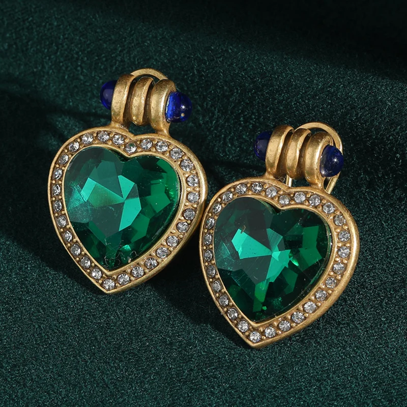 

Vintage Love Green Crystal Heart Earrings Antique Gold Color Rhinestone High Quality Wedding Luxury Brand Jewelry 2025 Trendy