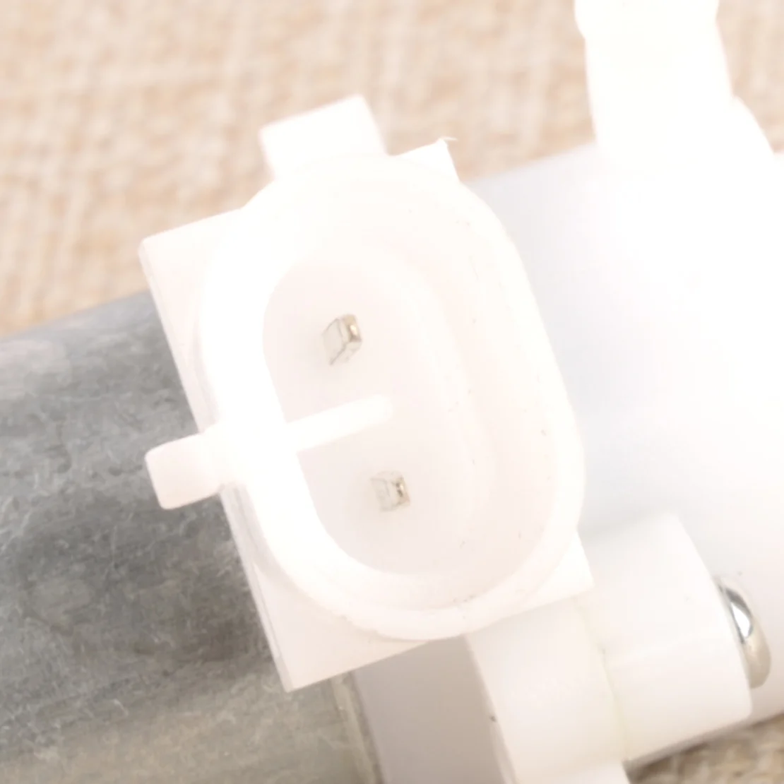 104307 T4695001 104252 5751022 Bomba de líquido limpiaparabrisas compatible con Peterbilt 320 330 335 340 365 387 388 Kenworth T680