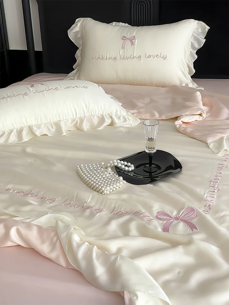 

Double-Sided Silk Lyocell Summer Quilt Knot Embroidery Washable Cool Sensation Smooth Air Conditioner Thin Quilt