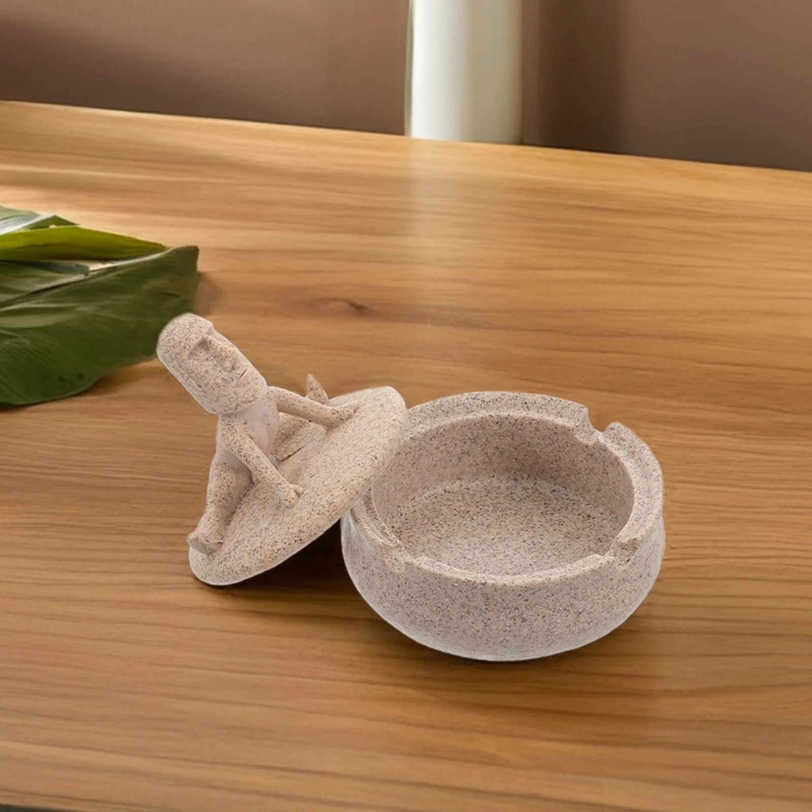 

Creative Resin Ashtray Yoga Windproof Lid Portable Decorative Bowl For Home Office Study Round Ash Holder