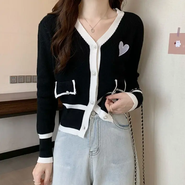 Color Blocking Small Fragrant Style Love V-neck Knitted Cardigan Women's Waist Cinching Slimming Short Loose Sweater Jacket