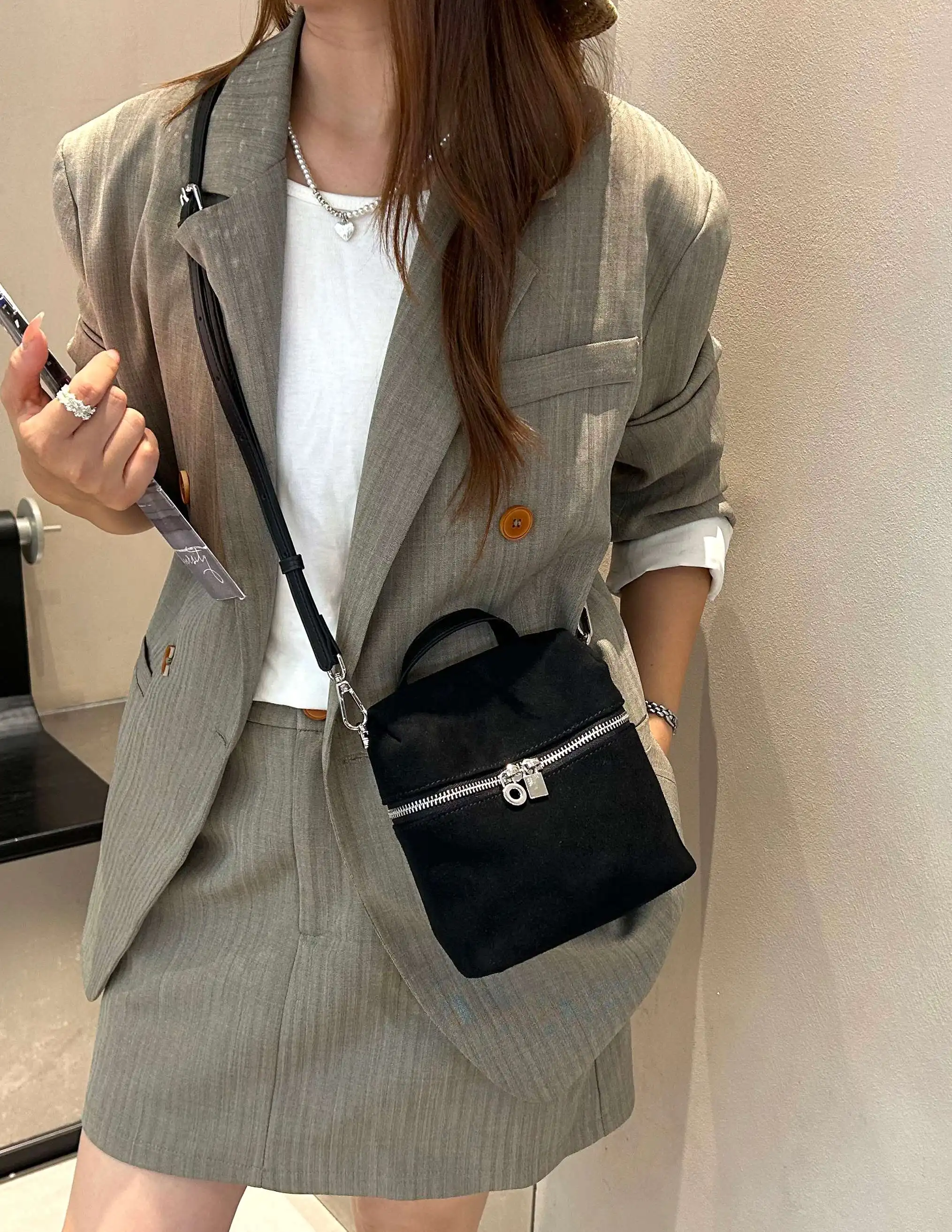 2026 New Designer Niche Bags for Women, Compact Lightweight Handbags, Casual Shoulder & Crossbody Purses
