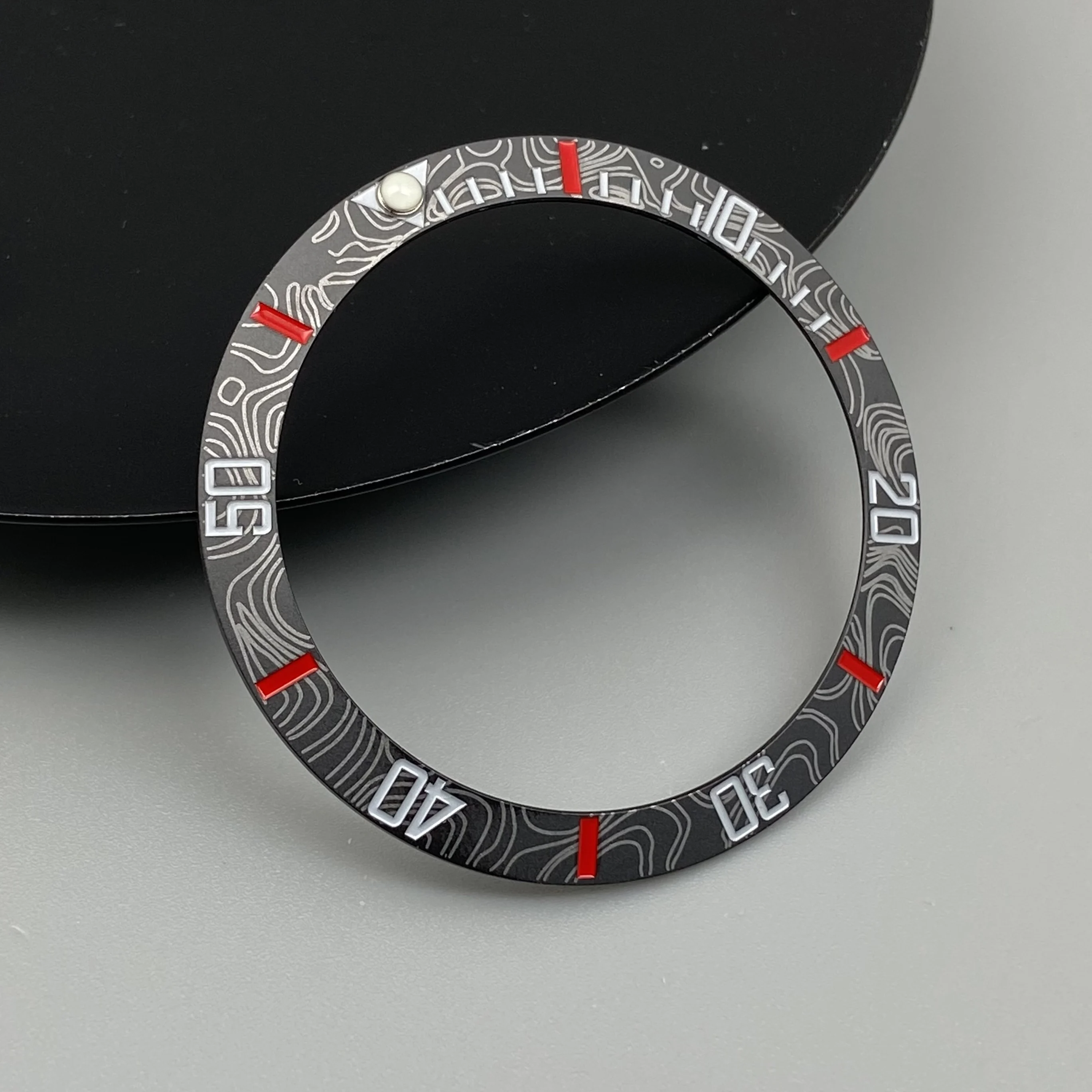 38 مللي متر ألياف الكربون منحني السيراميك الحافة إدراج يناسب GMT SKX007 SRPD الفرعية القطر الداخلي 30.5 مللي متر الساعات استبدال الحافة الدائري