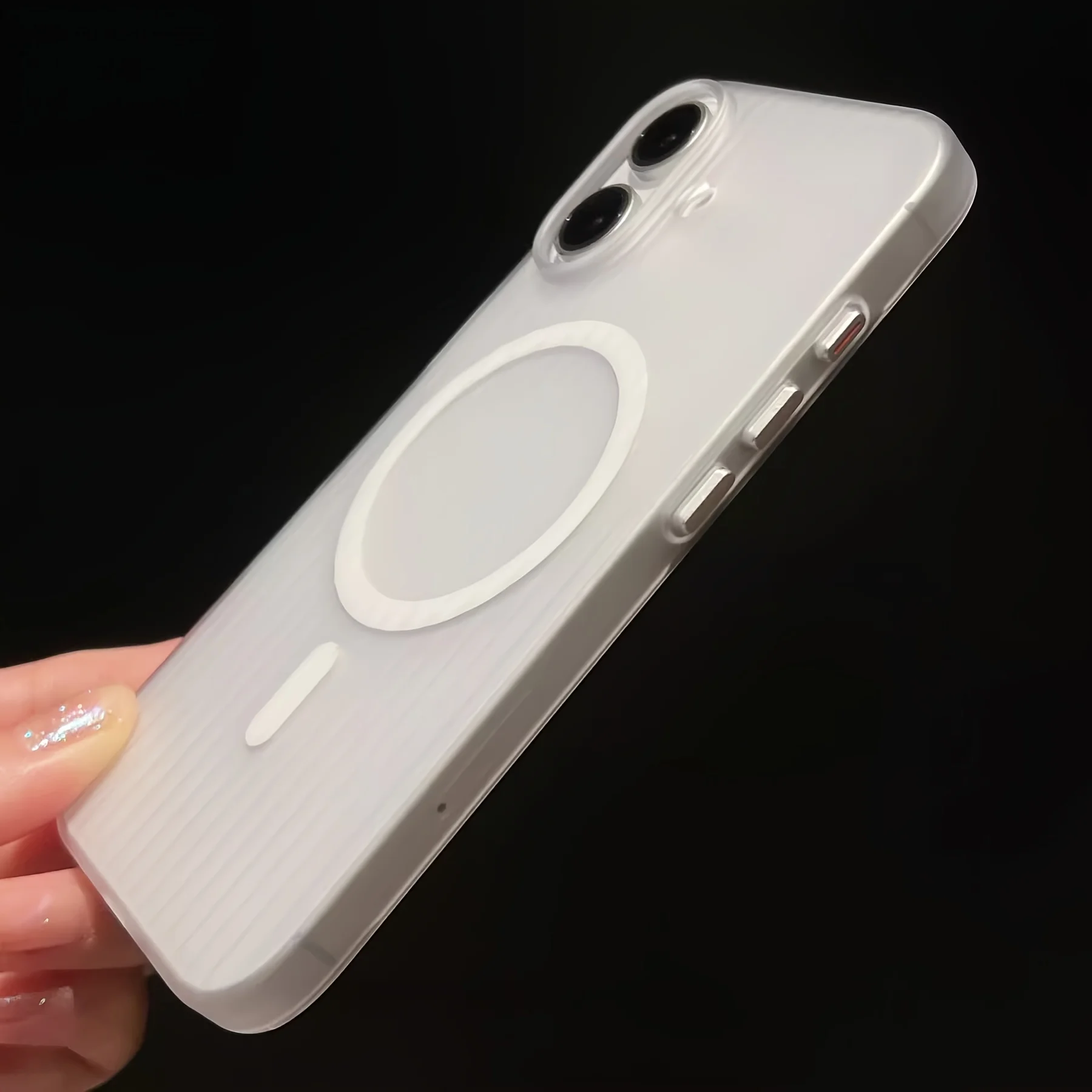 PC Magnetic Suction King، مناسب لحافظة الهاتف المحمول iPhone 17promax Design، خطوط ناعمة، نمط مريح