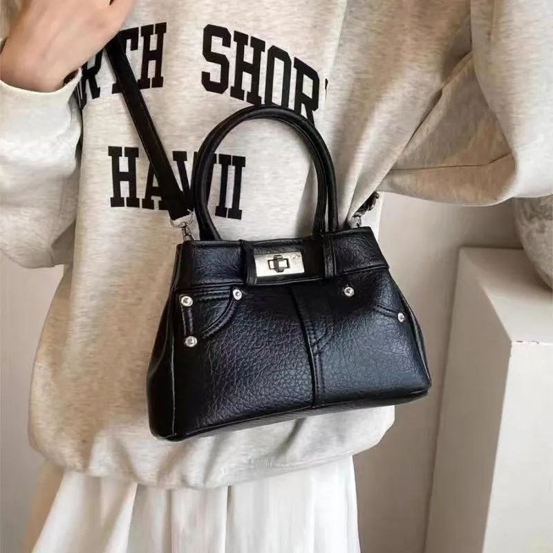 

Korean Style Vintage Black Pebbled Leather Handbag Women Fashion Simple Shoulder Bag Ladies Designer Luxury Bag Y2k Aesthetic