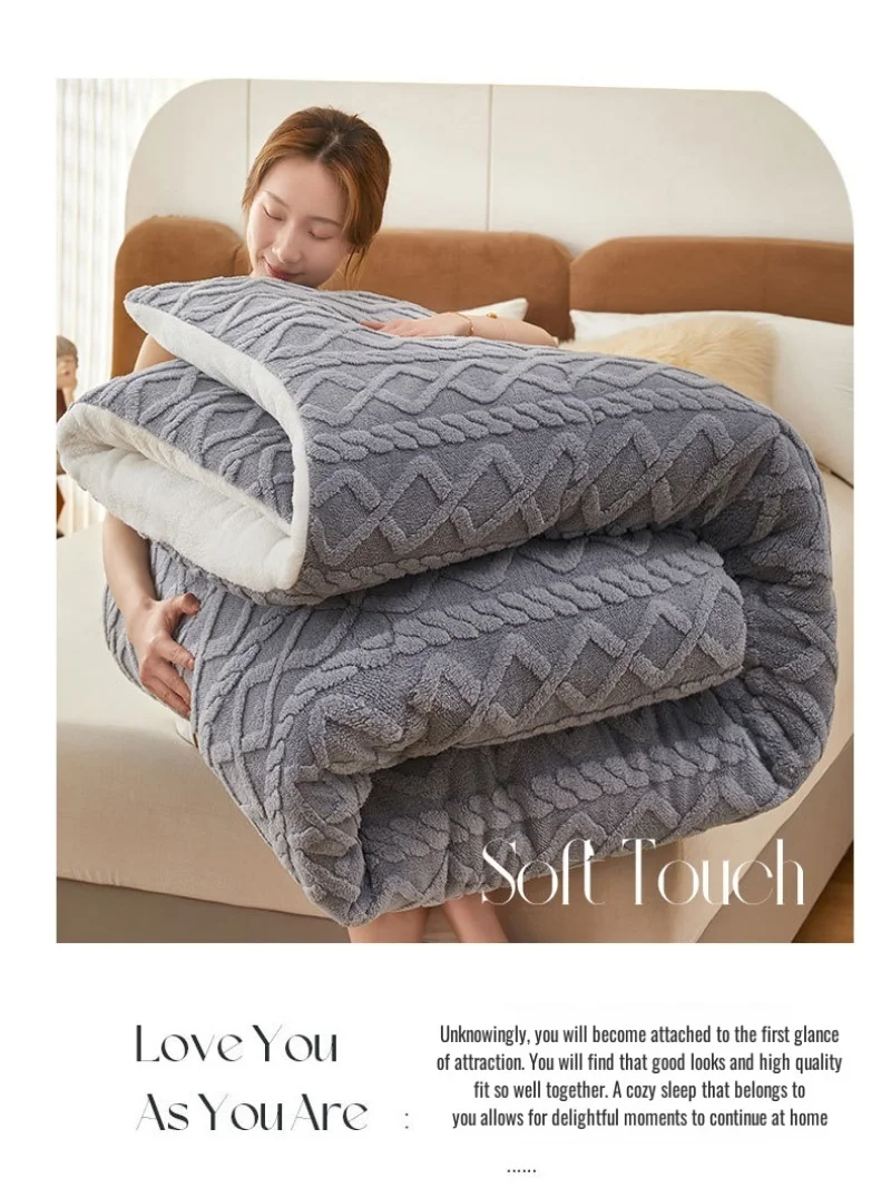 Thickened warm flannel quilt, moisture-absorbing and heat-storing, extremely thick thermal insulatio