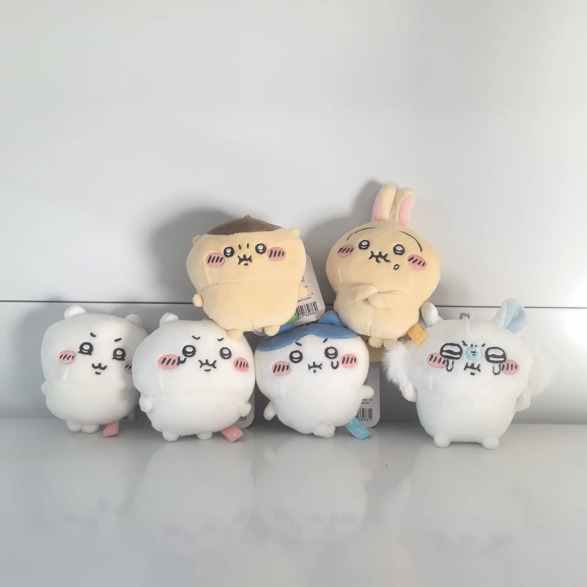 

Chikawas Bulging Series Humiliated Series Cute Fur-like Dolls Toy Hangers Decorative Items Keychains Gifts in Stock