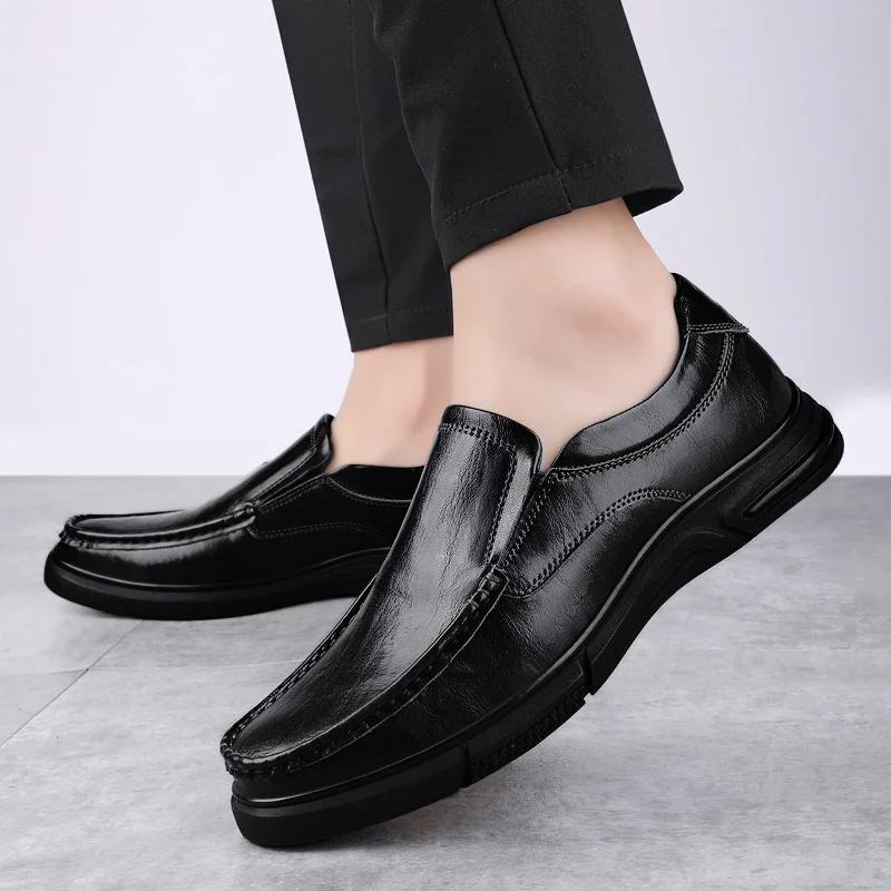 

2025 New Men's Business Casual Shoes, Hand-layered Cowhide Rubber-soled Leather Shoes for Office and Casual Use formal shoes men