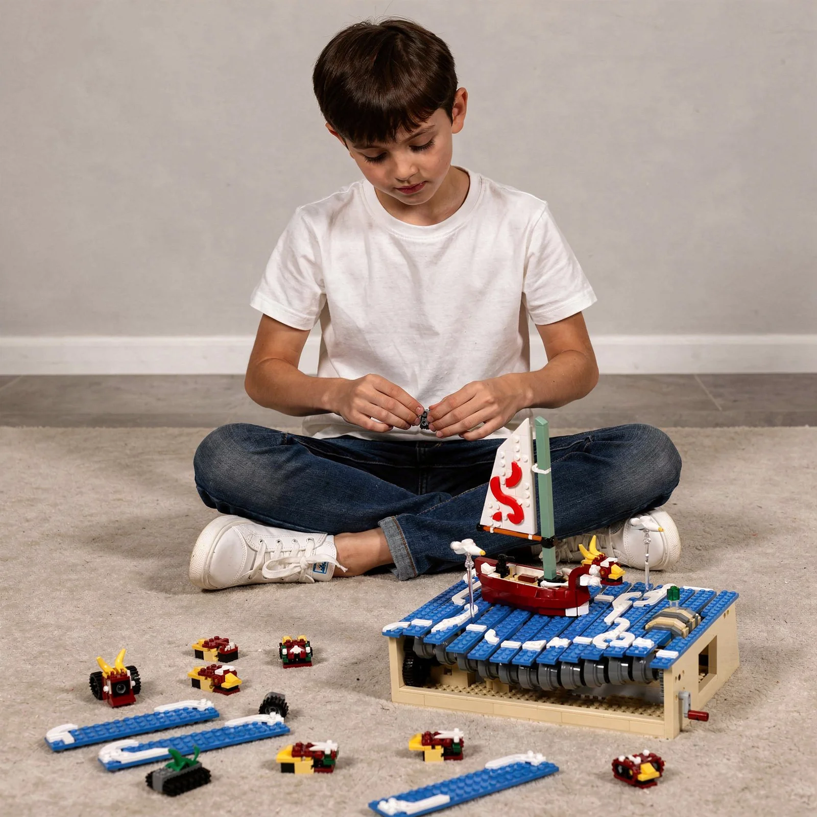 MOC Wind Adventure Red Dragon Boat Building Blocks Ocean Wave Mechanical Ship Model Desktop Decor Bricks Display Gift Toy view 5