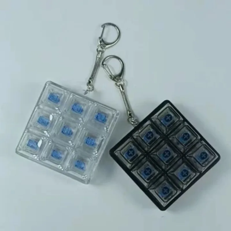 Minimalist 9/4keys Keyboard Button Key Chains Fidget Toy Keyring Portable Bag Pendant Gifts for Gamers Light Keyboard Key Holder