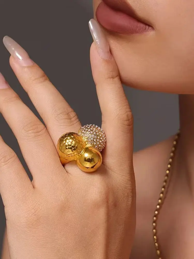 

Fashion Unique Round Beads Inlaid Zirconia Stainless Steel Waterproof Ring Ring Finger Ladies Jewelry Gift Daily Accessories