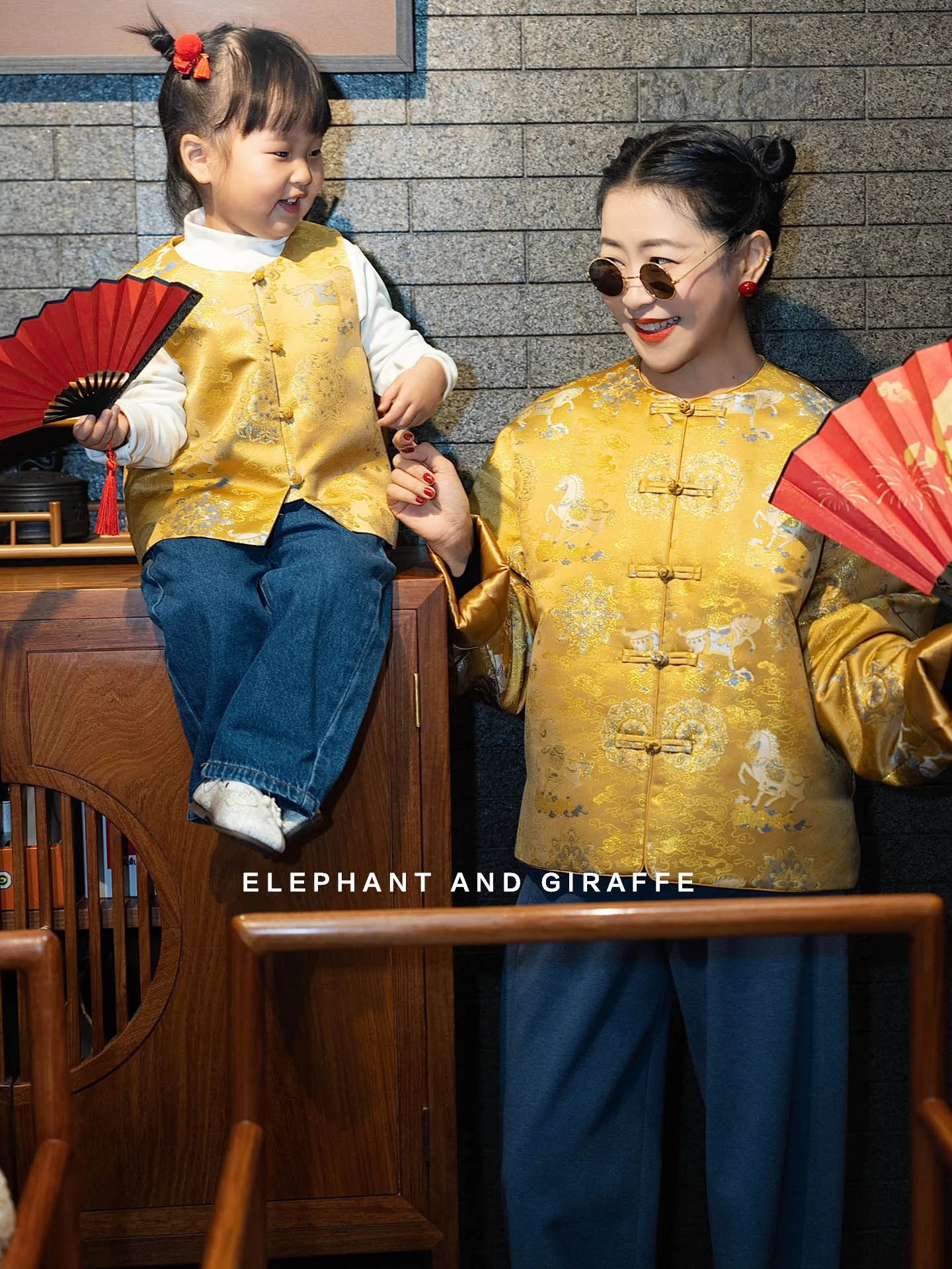 

Ele Golden Embroidery Elephant And Girfe Design Parent-Child Boys And Girls Jaet New Chinese Sle Spring Faion 2026