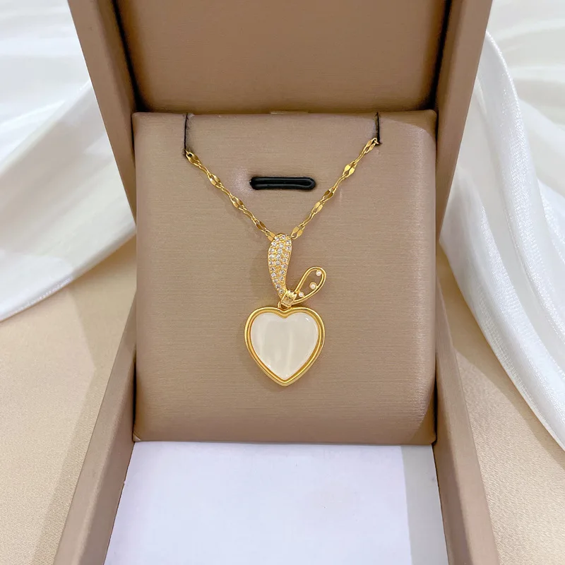 حالمة Moonstone الحب القلب قلادة قلادة للنساء الذهب اللون الفولاذ المقاوم للصدأ سلسلة لطيف أرنب مجوهرات اكسسوارات هدايا
