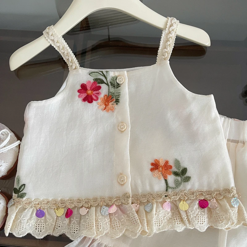 Summer New Korean Girls' Floral Embroidery Halter Top + Shorts Refreshing Two-Piece Set Girls Clothes