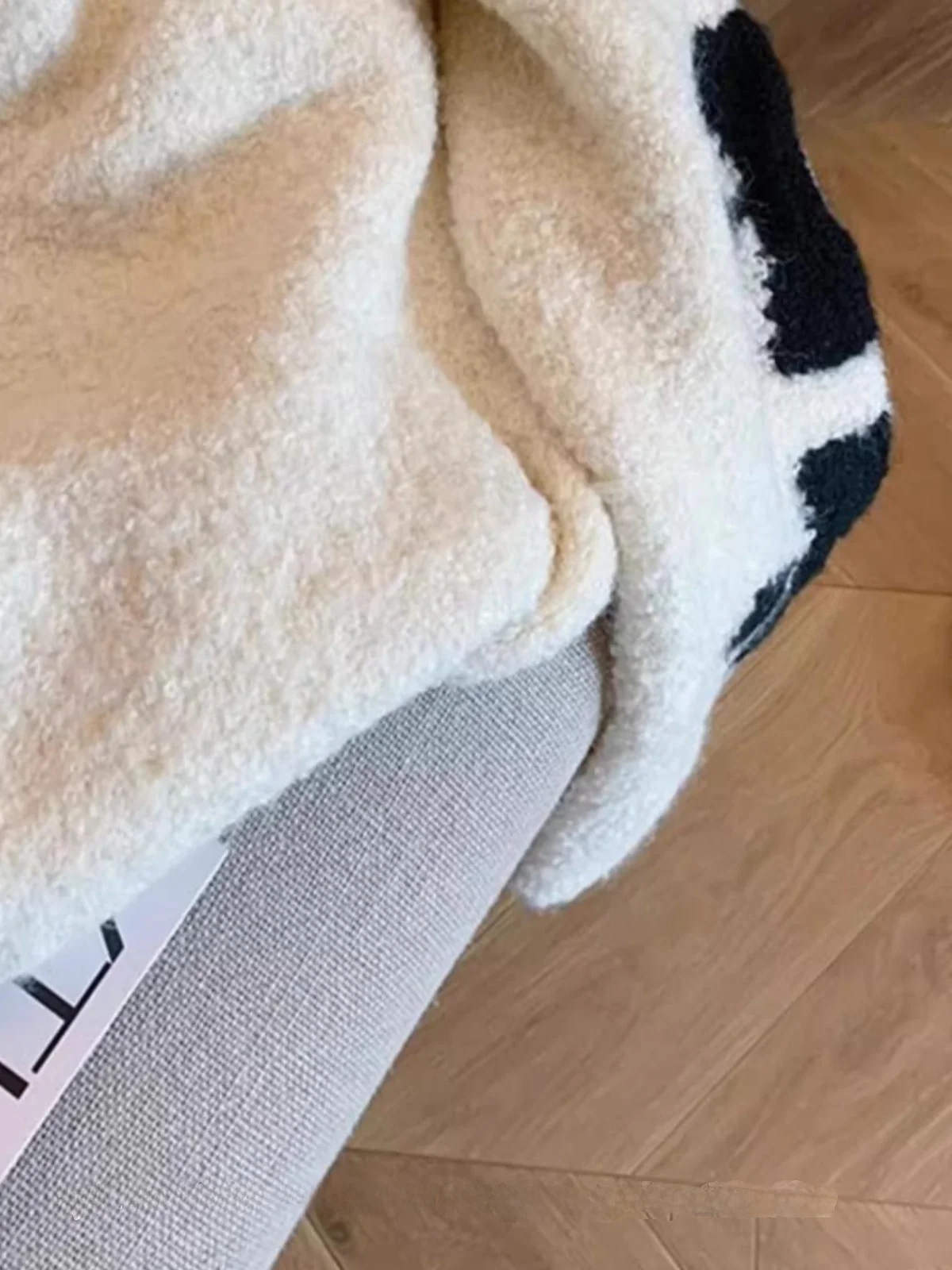 Camisola de malha de grandes dimensões feminina outono inverno interior usar camiseta redonda ne longo sve quente fofo topo