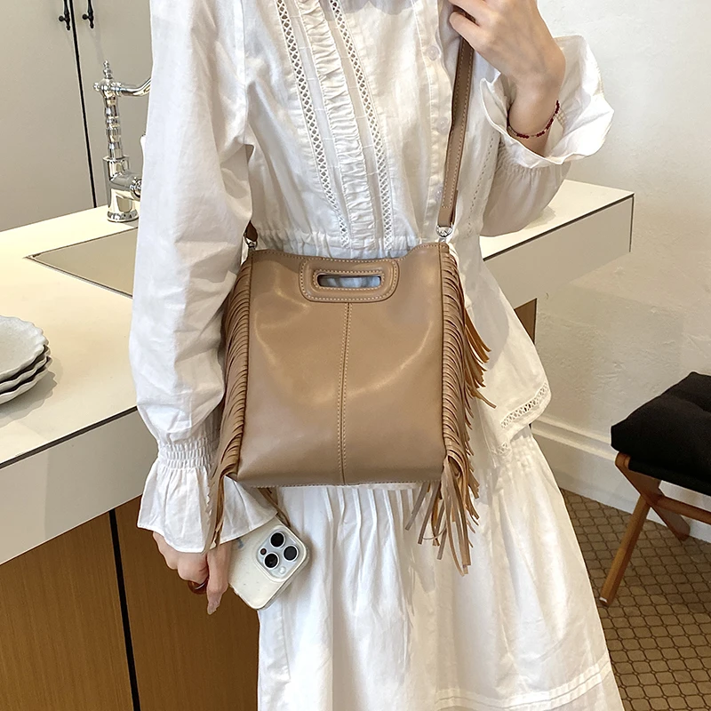 Fashion ladies shoulder crossbody bags for women tassel bag female luxury designer handbag woman bag pu leather totes purses - view 3