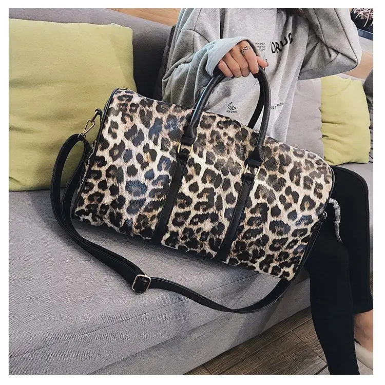 2023 New Leather Leopard Travel Bags Luxury Women Large Capacity Portable Female Shoulder Bag Handbag Vintage Travel Duffle Bag