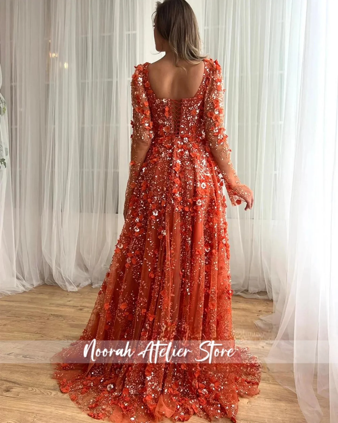 فساتين سهرة فاخرة جديدة ذات ياقة مربعة مزينة باللون الأحمر 2025 للنساء في دبي بأكمام طويلة فستان حفلات المشاهير حسب الطلب