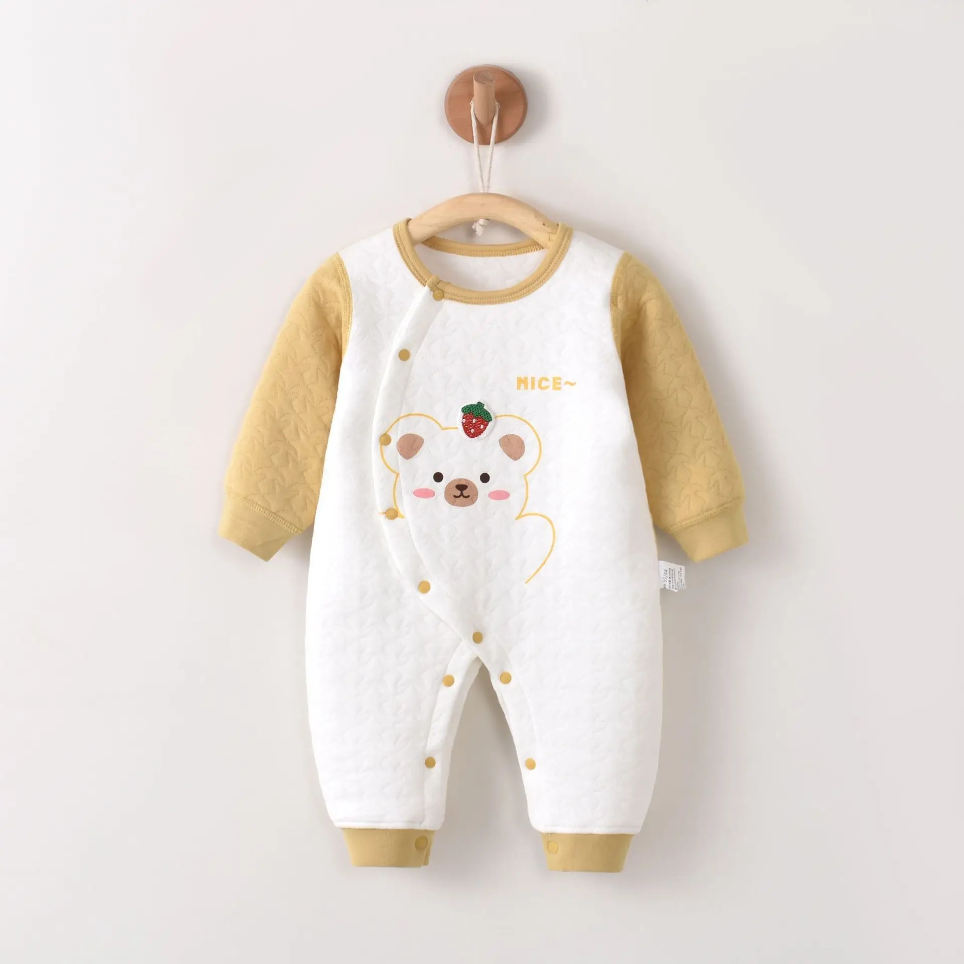 Newborn baby one-piece autumn and winter warm bodysuit, three-layer quilted baby clothes, super cute toddler crawling clothes