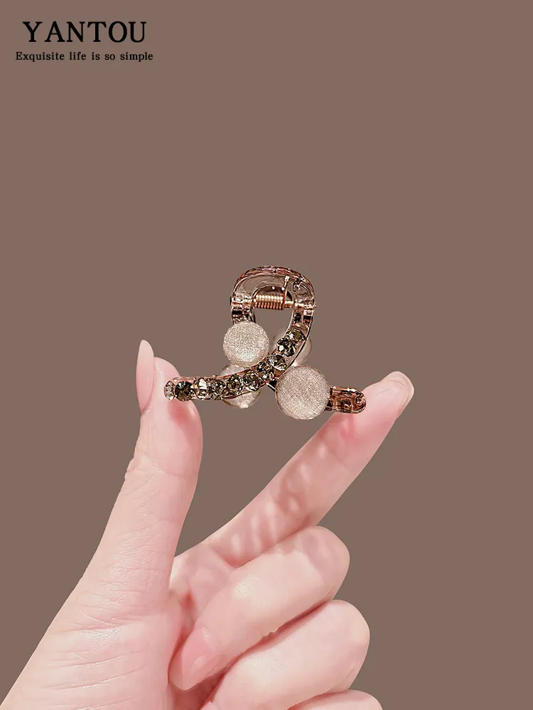 Chinese Style Lucky Elegant Rose Gold Sparkling Rhinestone Small Cross Hair Claw Clip For Women Thin Hair Half Updo Daily Wear