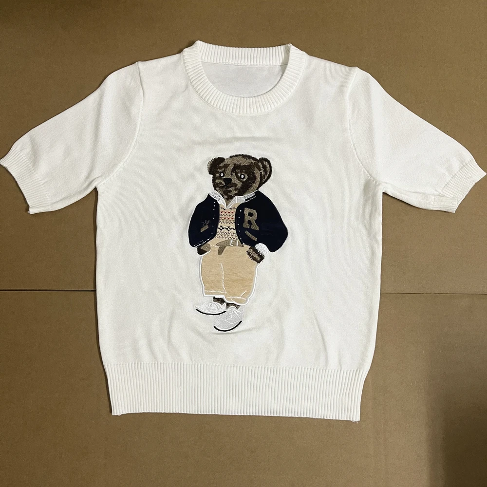 

Новый летний женский вязаный свитер, брендовый модный дизайн, трикотаж с коротким рукавом и вышивкой медведя из мультфильма, повседневные джемперы с круглым вырезом