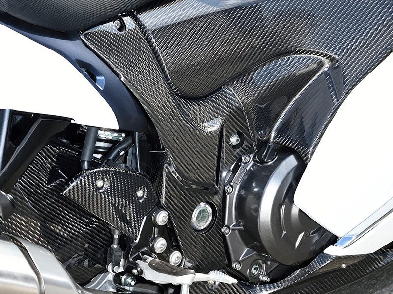 Carbon 100% Real 3K Dry Carbon Fiber Motorcycle Left Right Frame Covers for GSX1300R Hayabusa 2021-2026