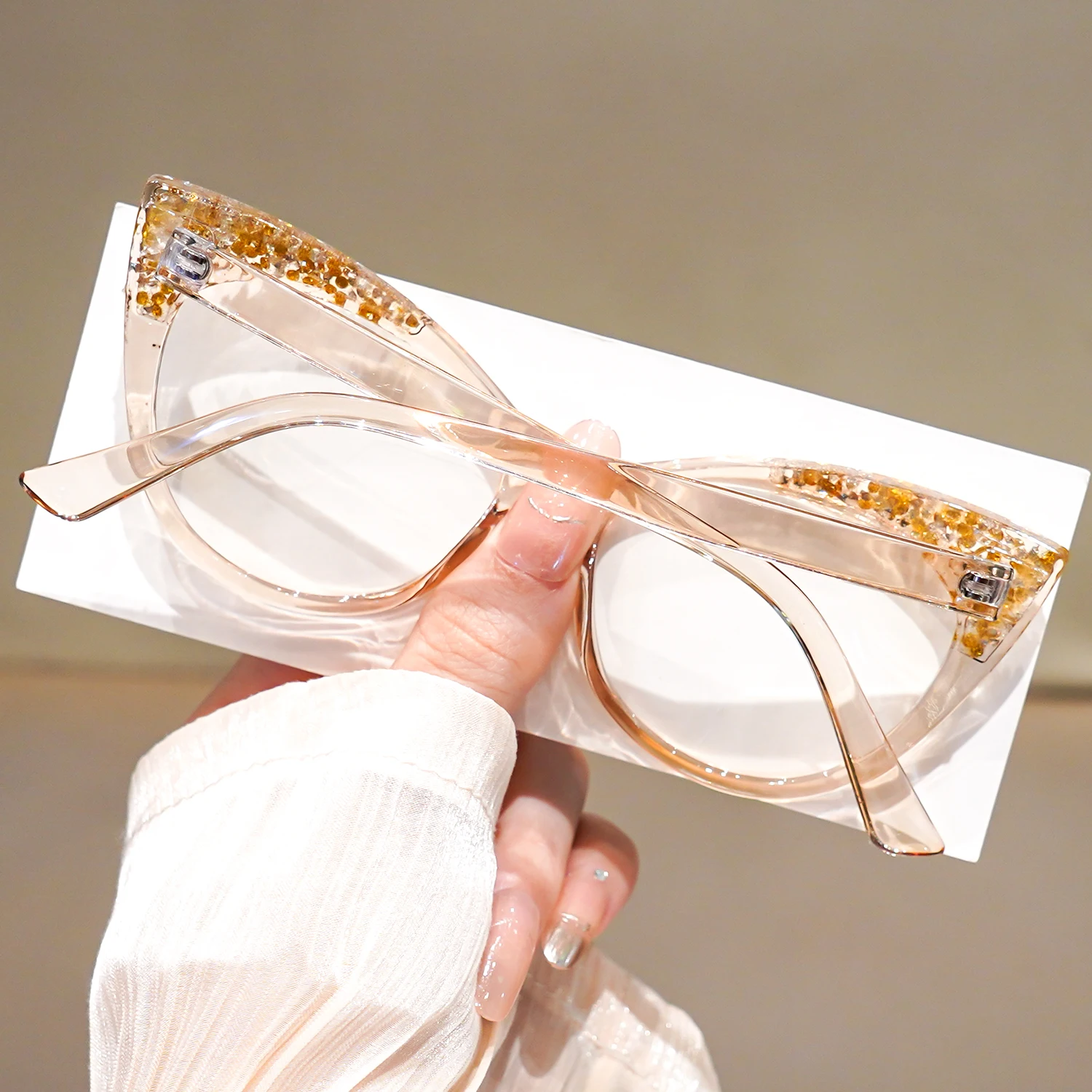 Schicke Retro-Cat-Eye-Lesebrille für Damen und Herren, Vollformat, modische Brille, dekorativ, Alltagskleidung, +1,0 bis +3,5 – Detail 7