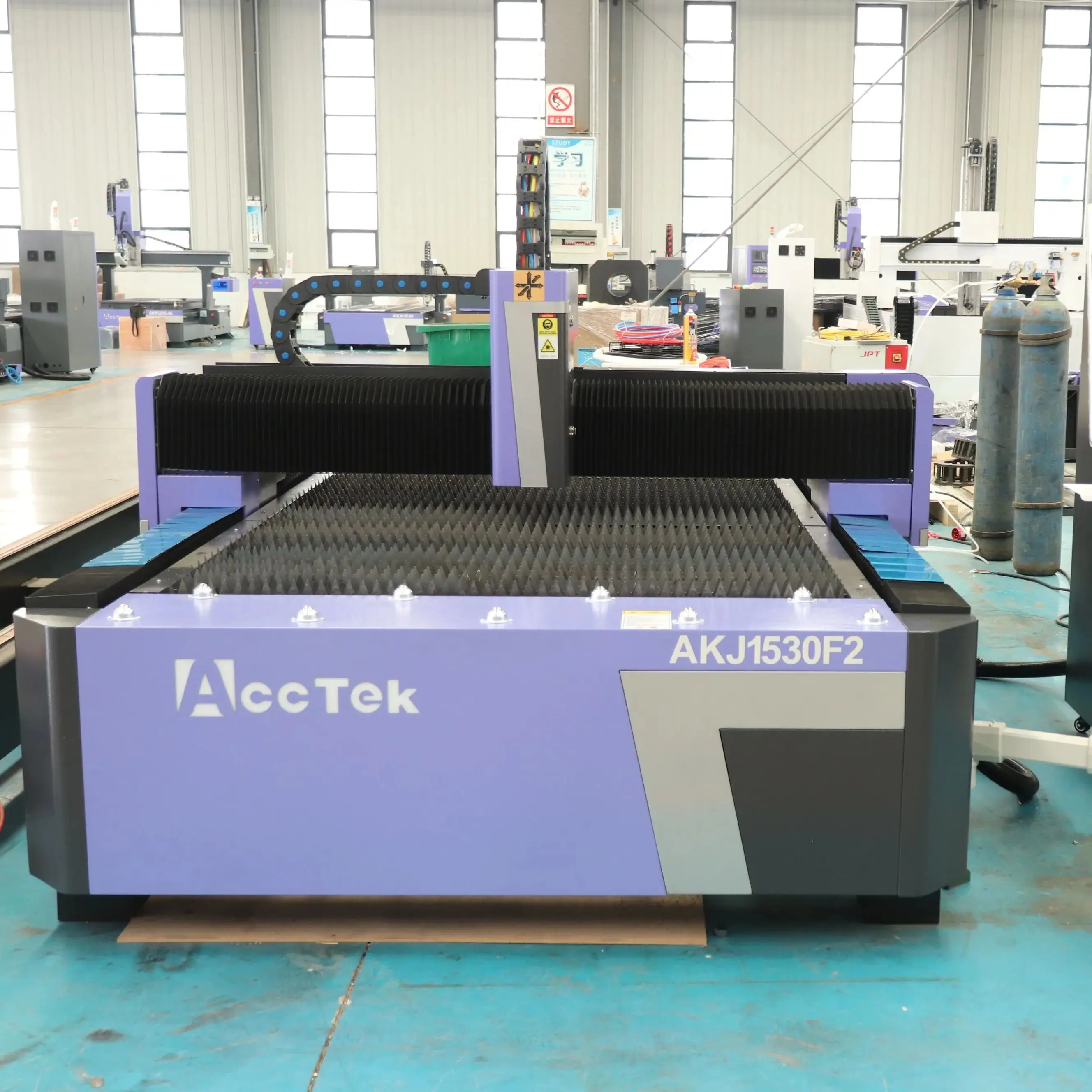 ACCTEK Metal laser cutter CNC fiber laser bevel cutting machine sheet metal with 2kw 3kw 6kw 12kw laser source