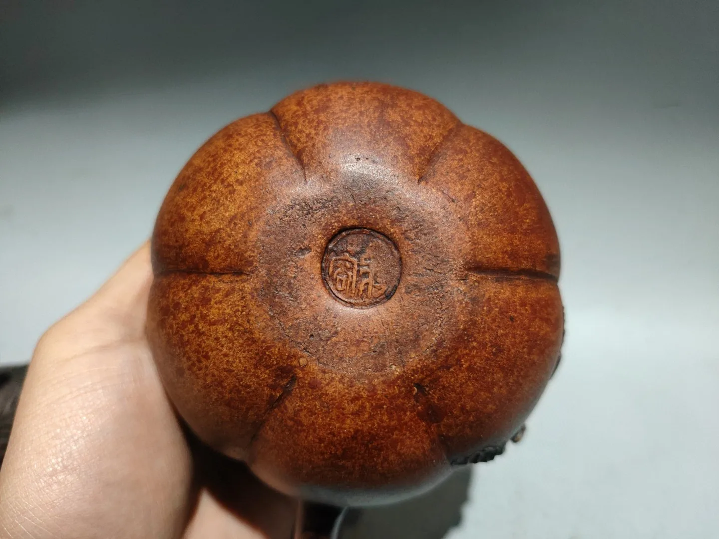 Teapot Purple Clay Pot Cow statue cover Squirrel melon, vine, and leaf pattern Tree stump Teapot Kettle Tasting tea ceremony