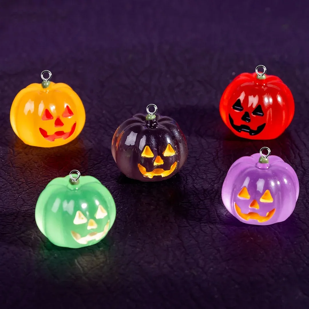 5pcs Resin Luminous Pumpkin Hallowmas Charms Popular Earring Necklace Keychains Decor Pendant DIY Festival Jewelry Make