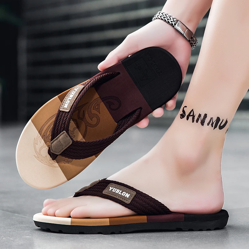 

Men's Flip-Flops, Summer Casual Fashion, Soft-Soled, Lightweight Sandals, Thick-Soled Flip-Flops, Trendy Outdoor Slippers for Men
