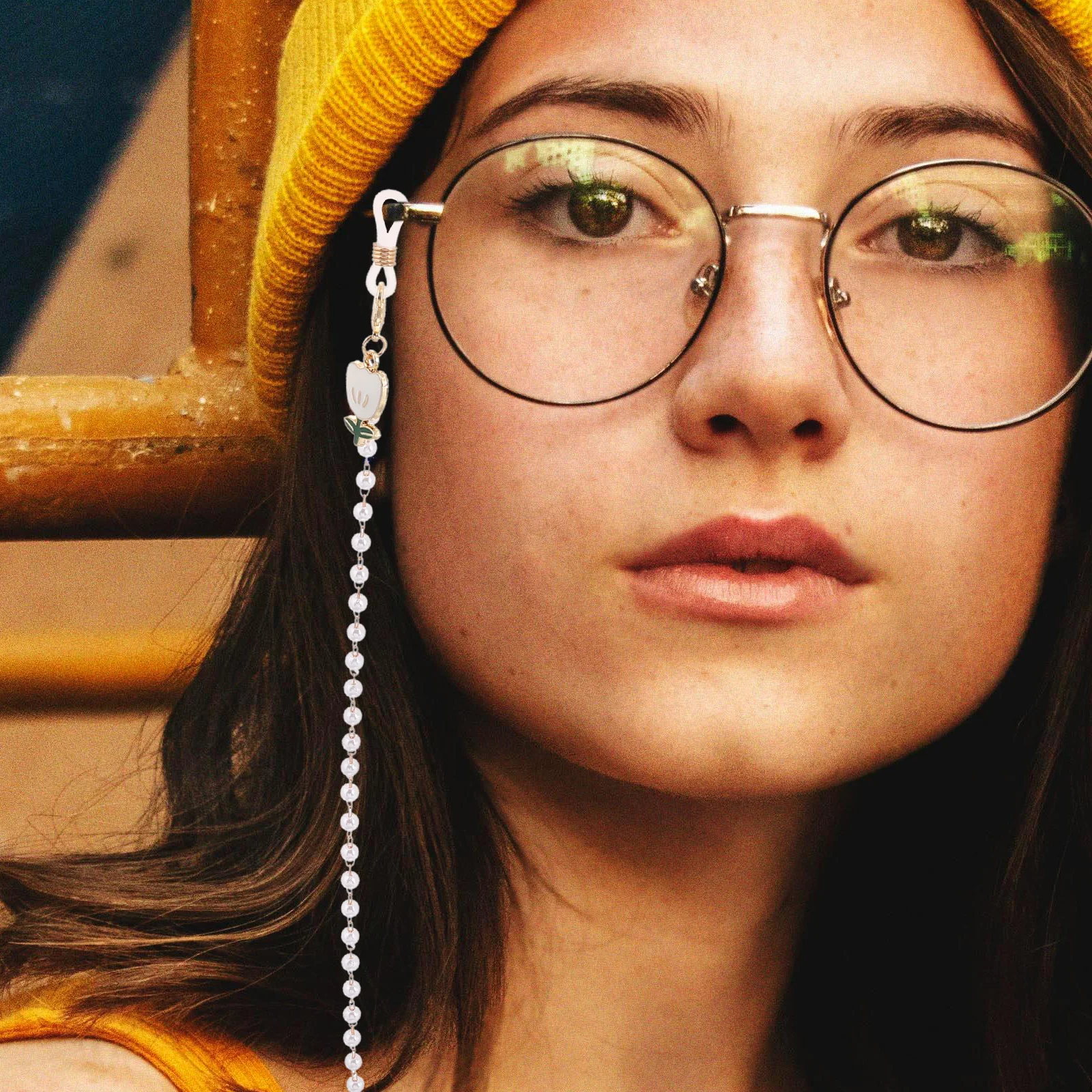 

4Pcs Eyeglasses Chain Flower Pattern Glasses Holder Multi-Function Necklace Mask Strap for Women Eyeglasses Strap
